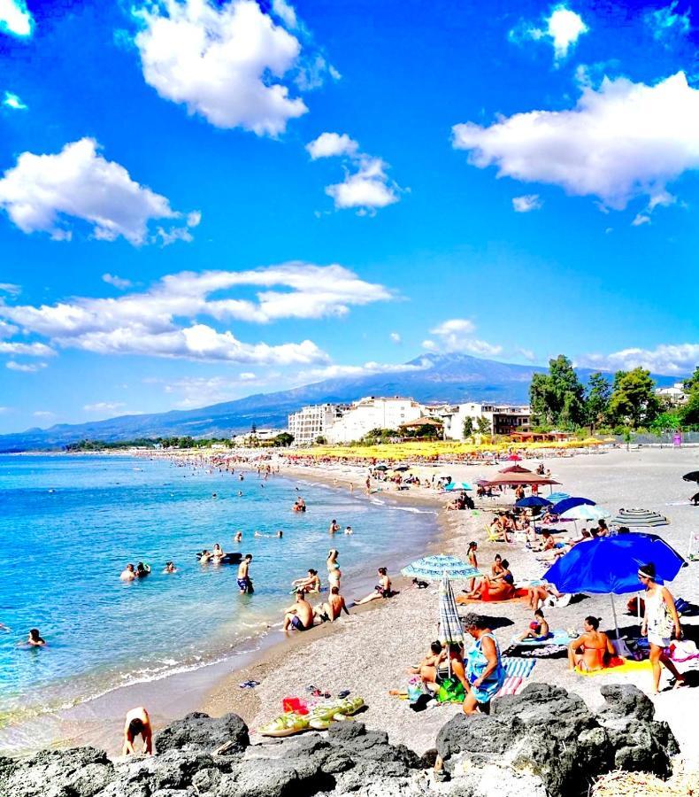 The Dream - Seafront Loft Apartamento Giardini Naxos Exterior foto