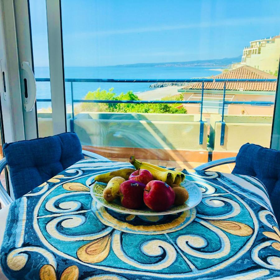 The Dream - Seafront Loft Apartamento Giardini Naxos Exterior foto